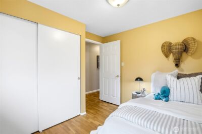 17630 Larch Way , Lynnwood, WA 98037 - Photo 20