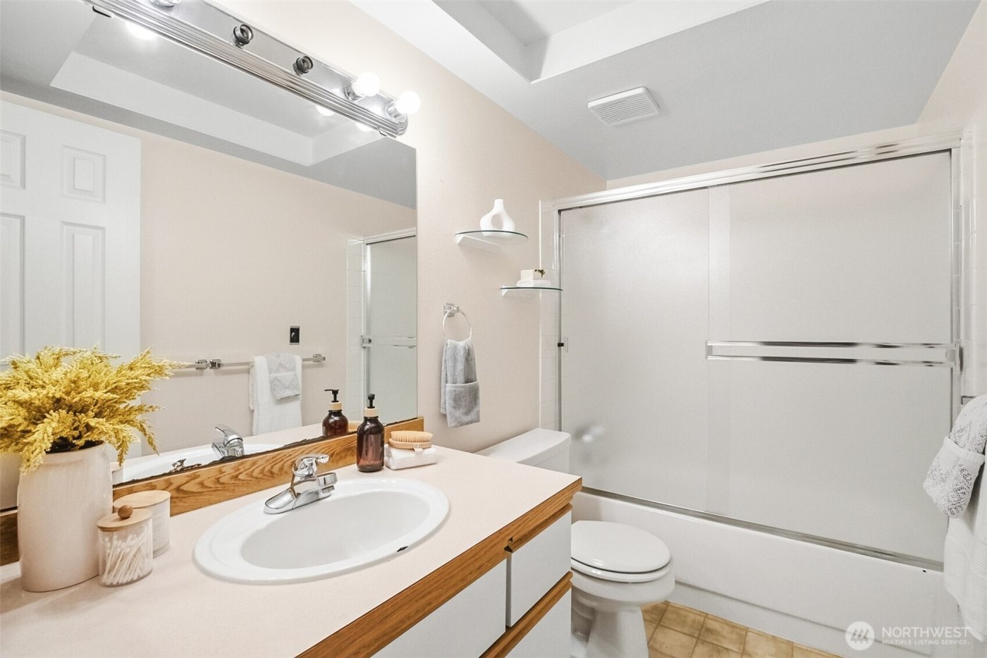 17630 Larch Way , Lynnwood, WA 98037