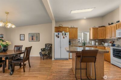 1849 Heritage Drive , Wenatchee, WA 98801 - Photo 11