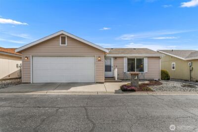 1849 Heritage Drive , Wenatchee, WA 98801 - Photo 2