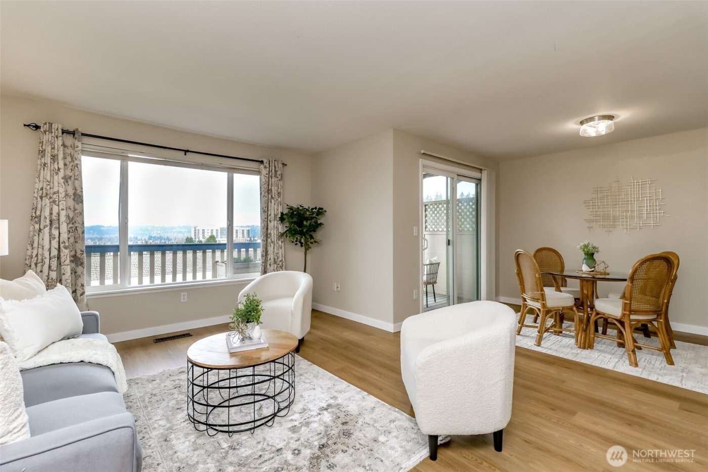 112 19th Avenue E #3, Puyallup, WA 98372