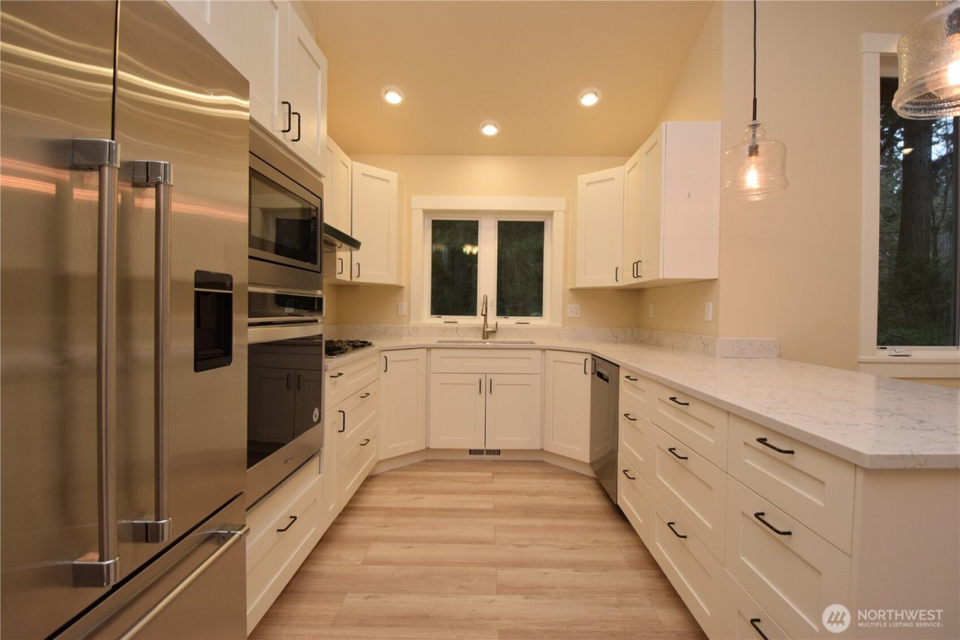 15915 Nesika Bay Road NE, Poulsbo, WA 98370