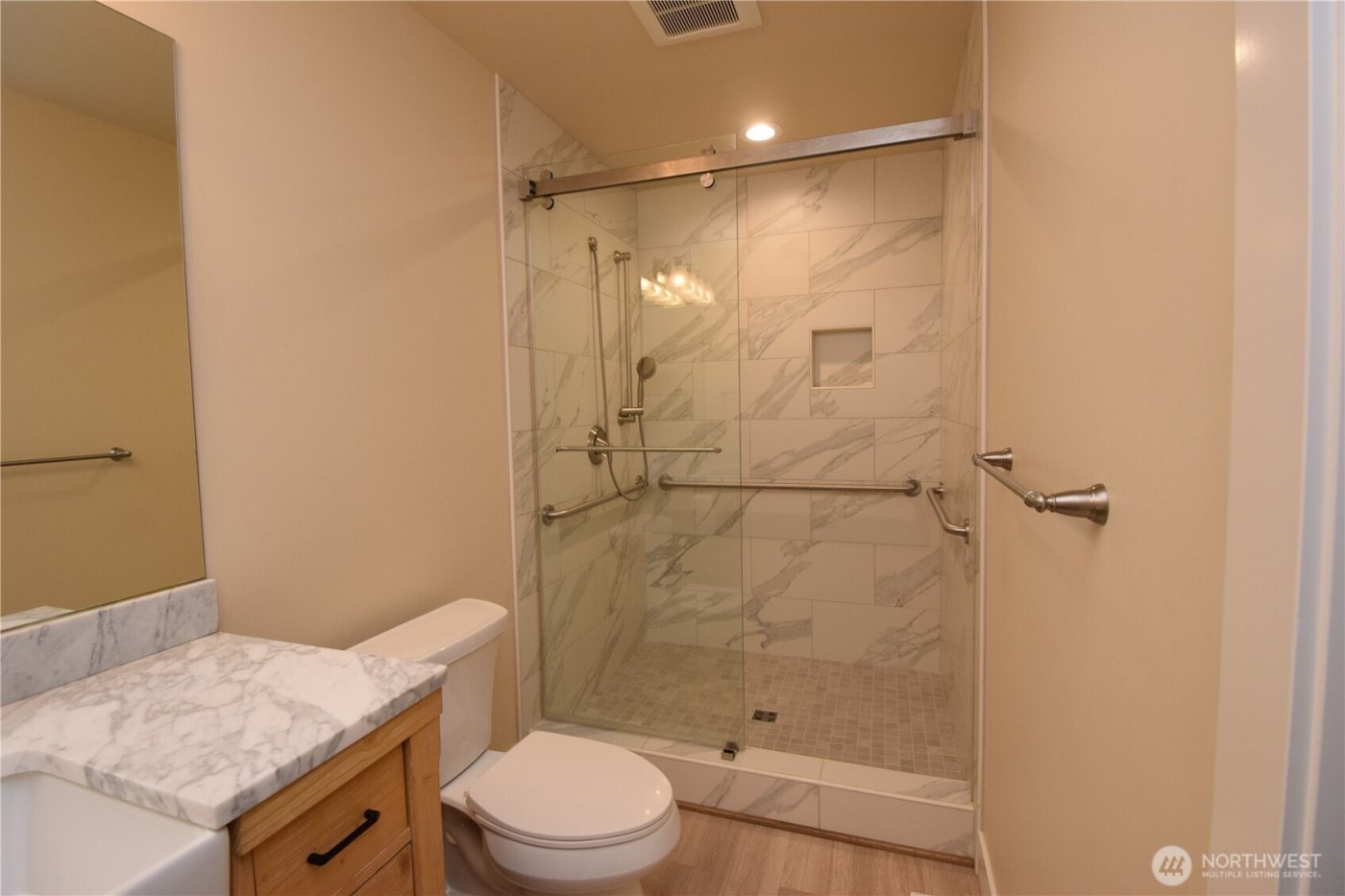 15915 Nesika Bay Road NE, Poulsbo, WA 98370