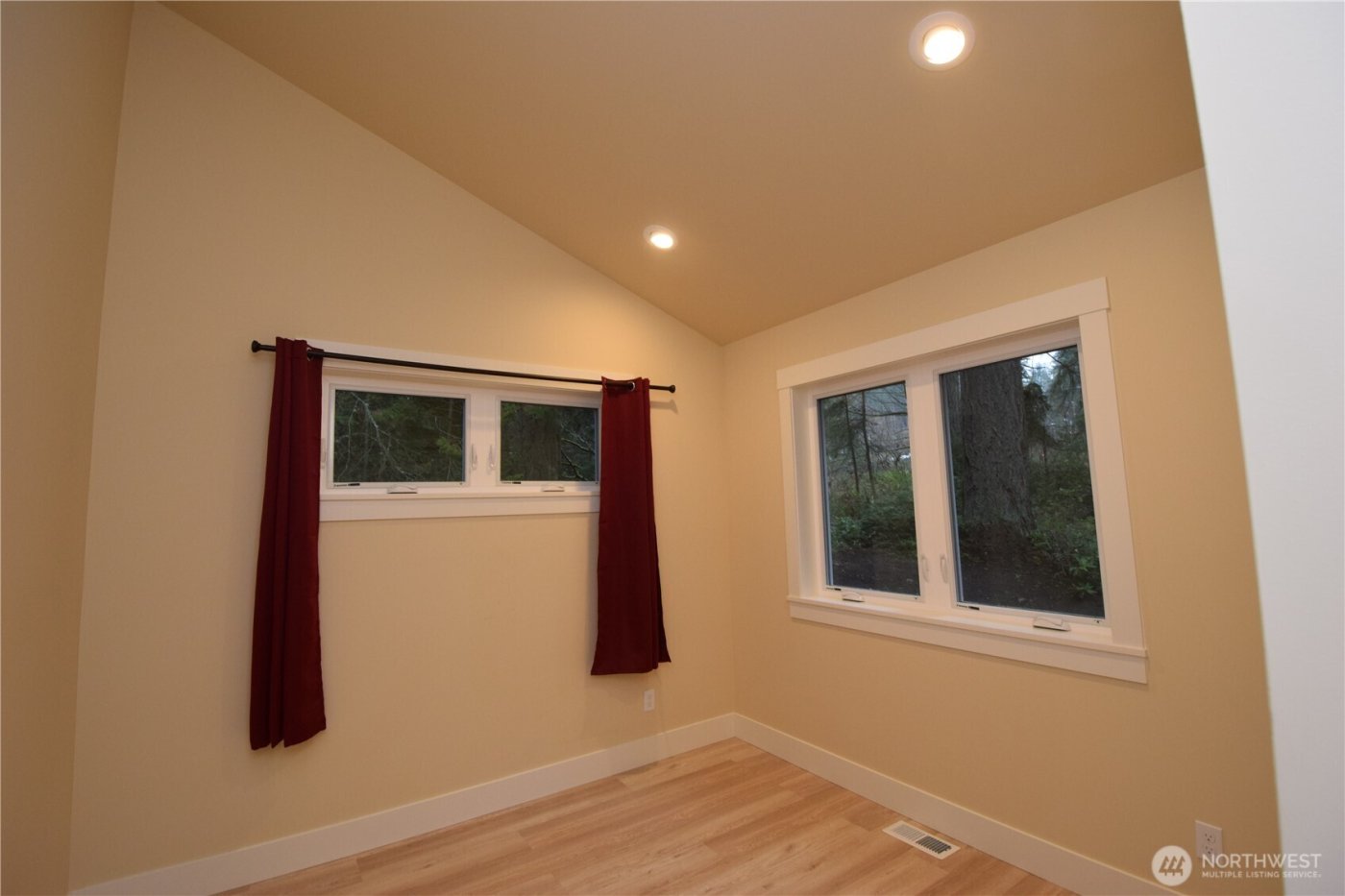 15915 Nesika Bay Road NE, Poulsbo, WA 98370