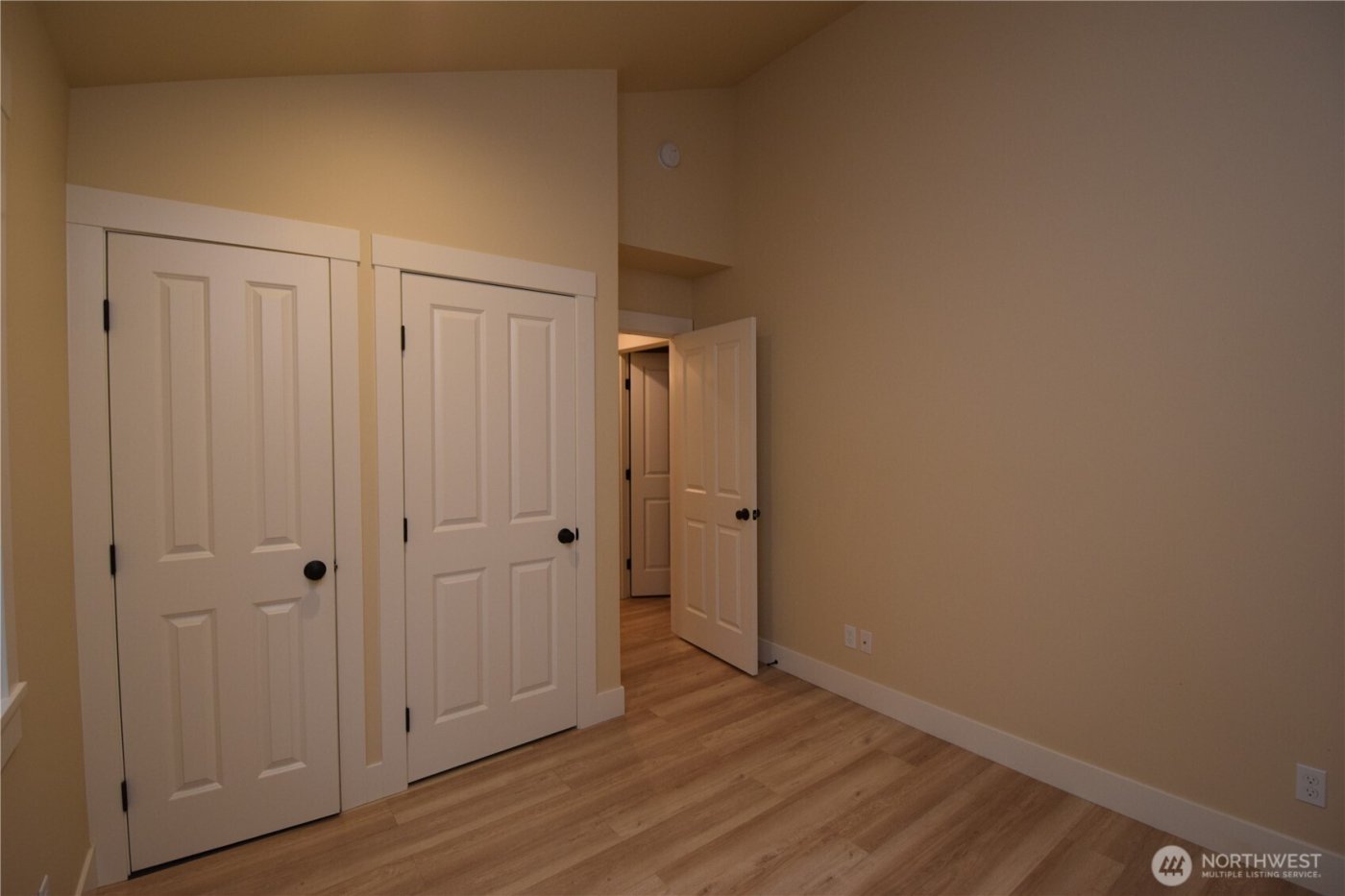 15915 Nesika Bay Road NE, Poulsbo, WA 98370