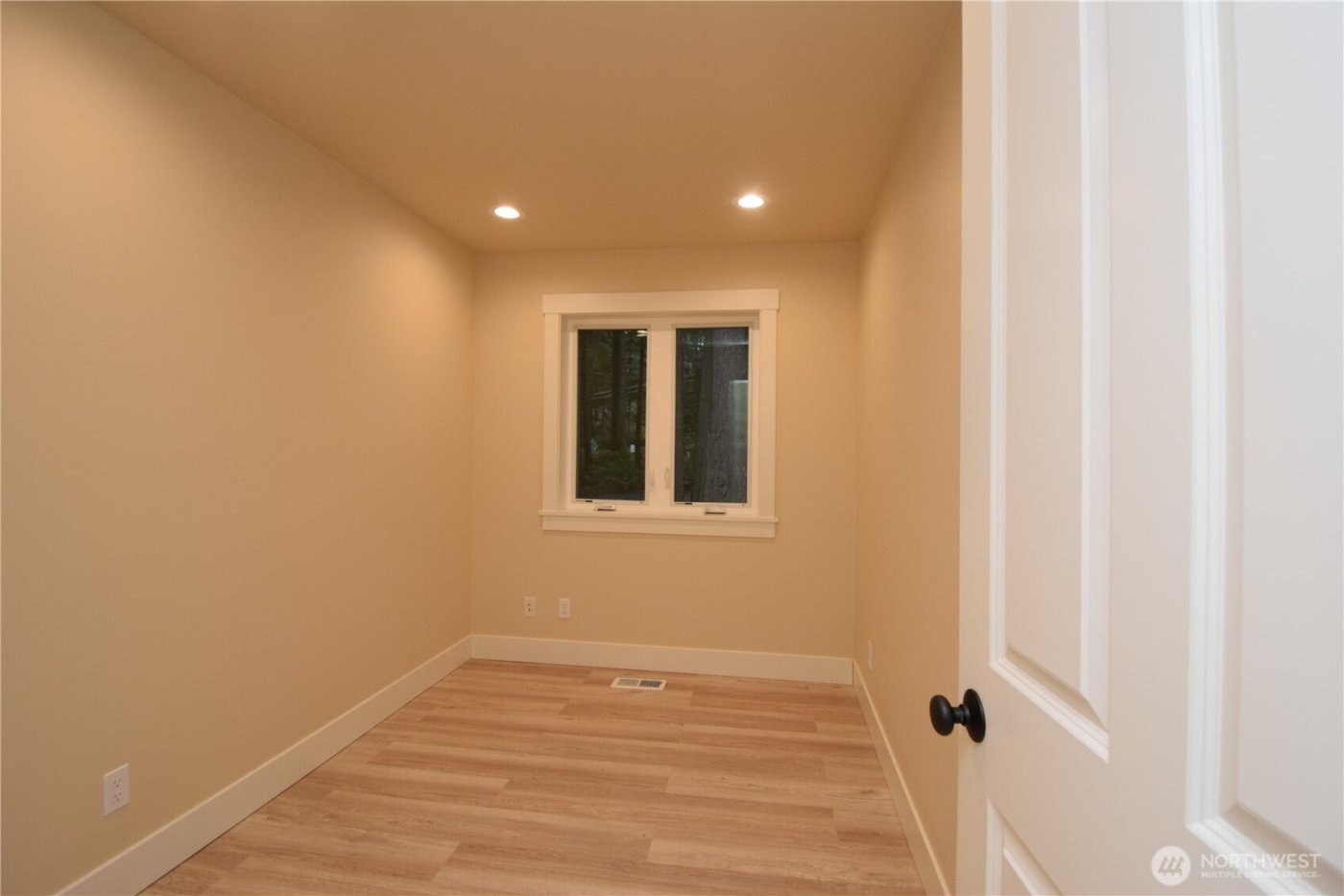 15915 Nesika Bay Road NE, Poulsbo, WA 98370