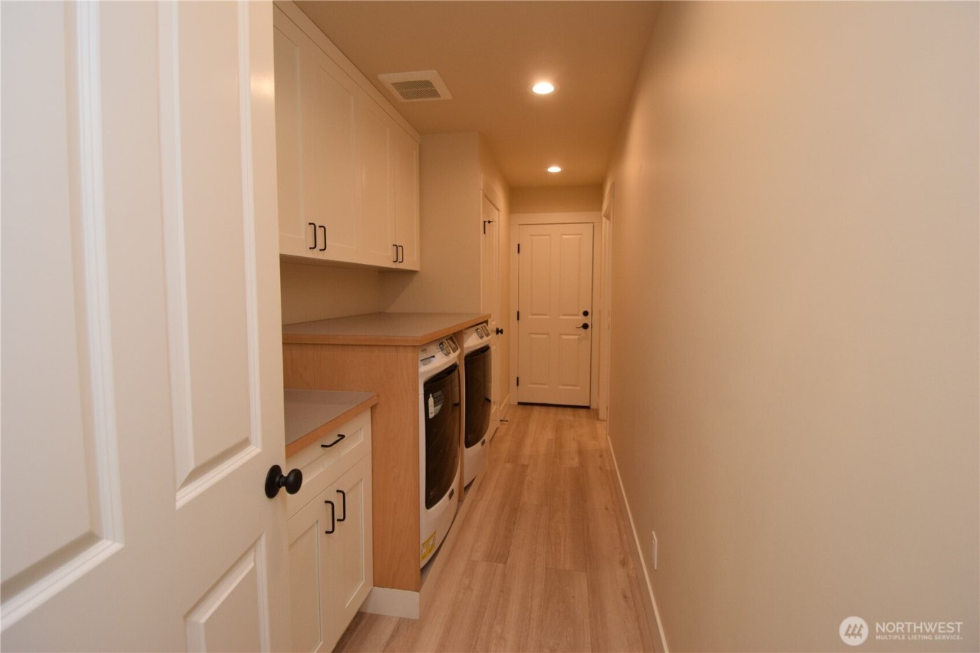 15915 Nesika Bay Road NE, Poulsbo, WA 98370