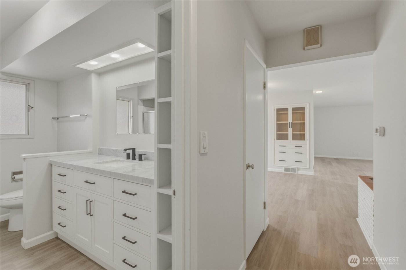 1530 Eastmont Avenue , East Wenatchee, WA 98802