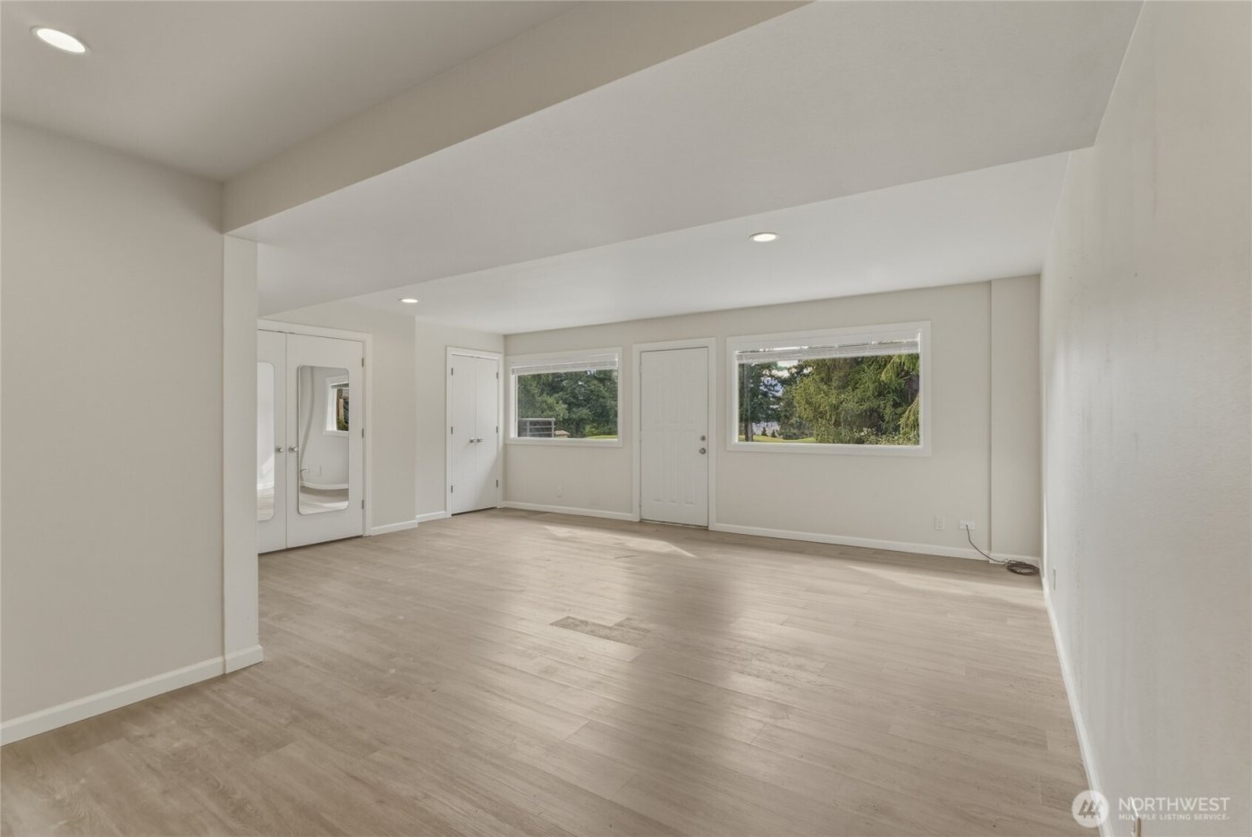 1530 Eastmont Avenue , East Wenatchee, WA 98802