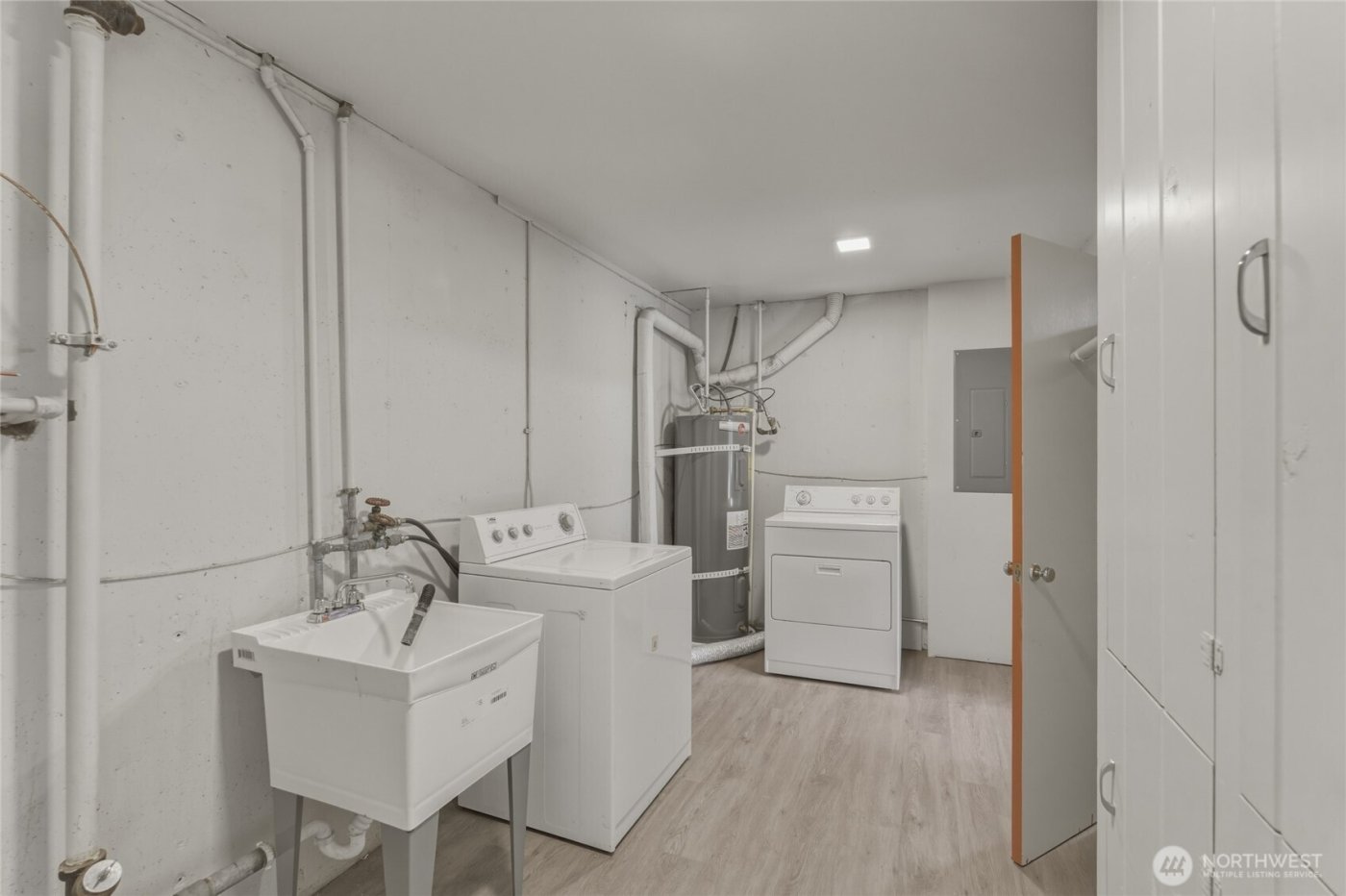 1530 Eastmont Avenue , East Wenatchee, WA 98802