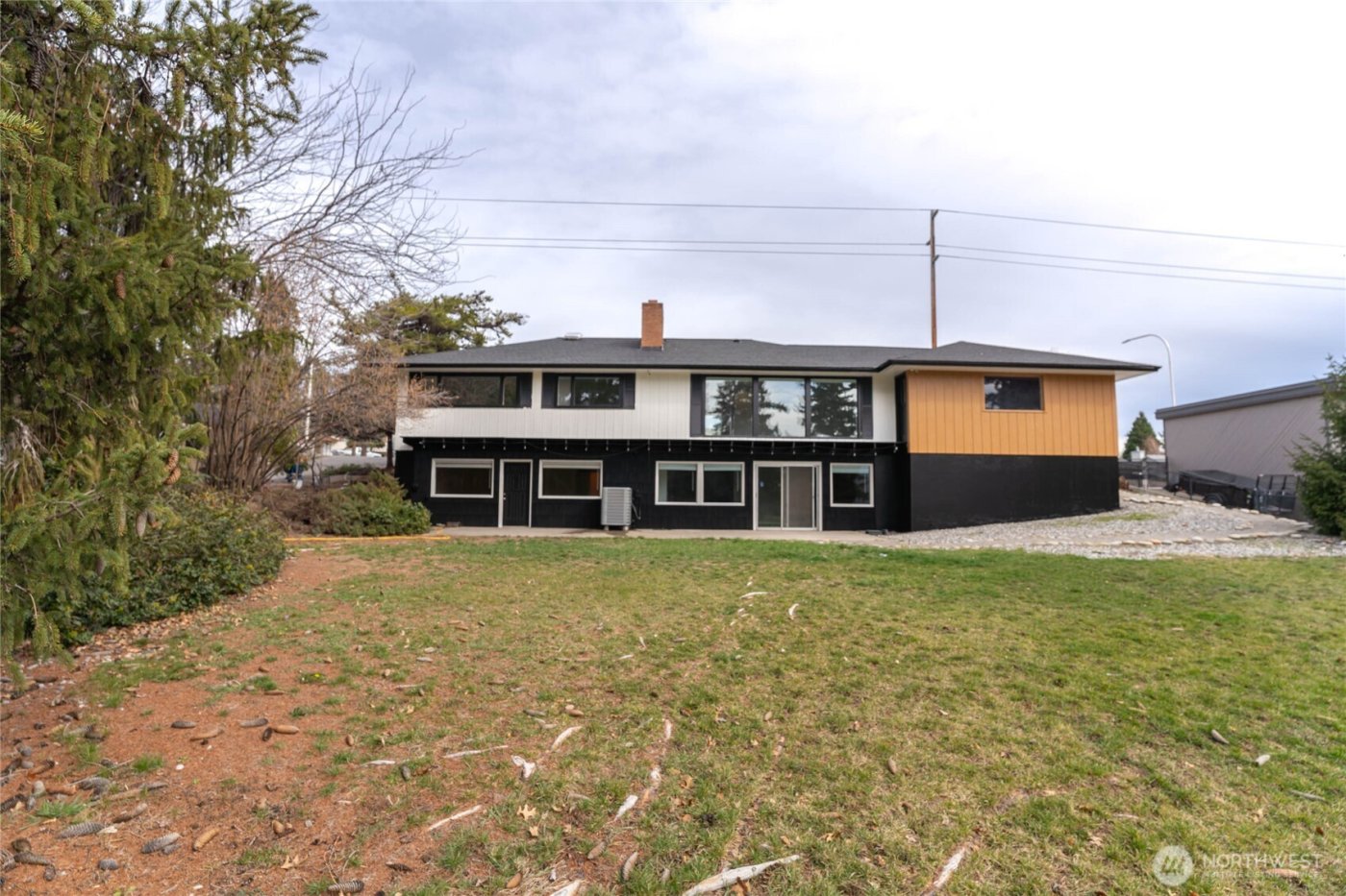 1530 Eastmont Avenue , East Wenatchee, WA 98802