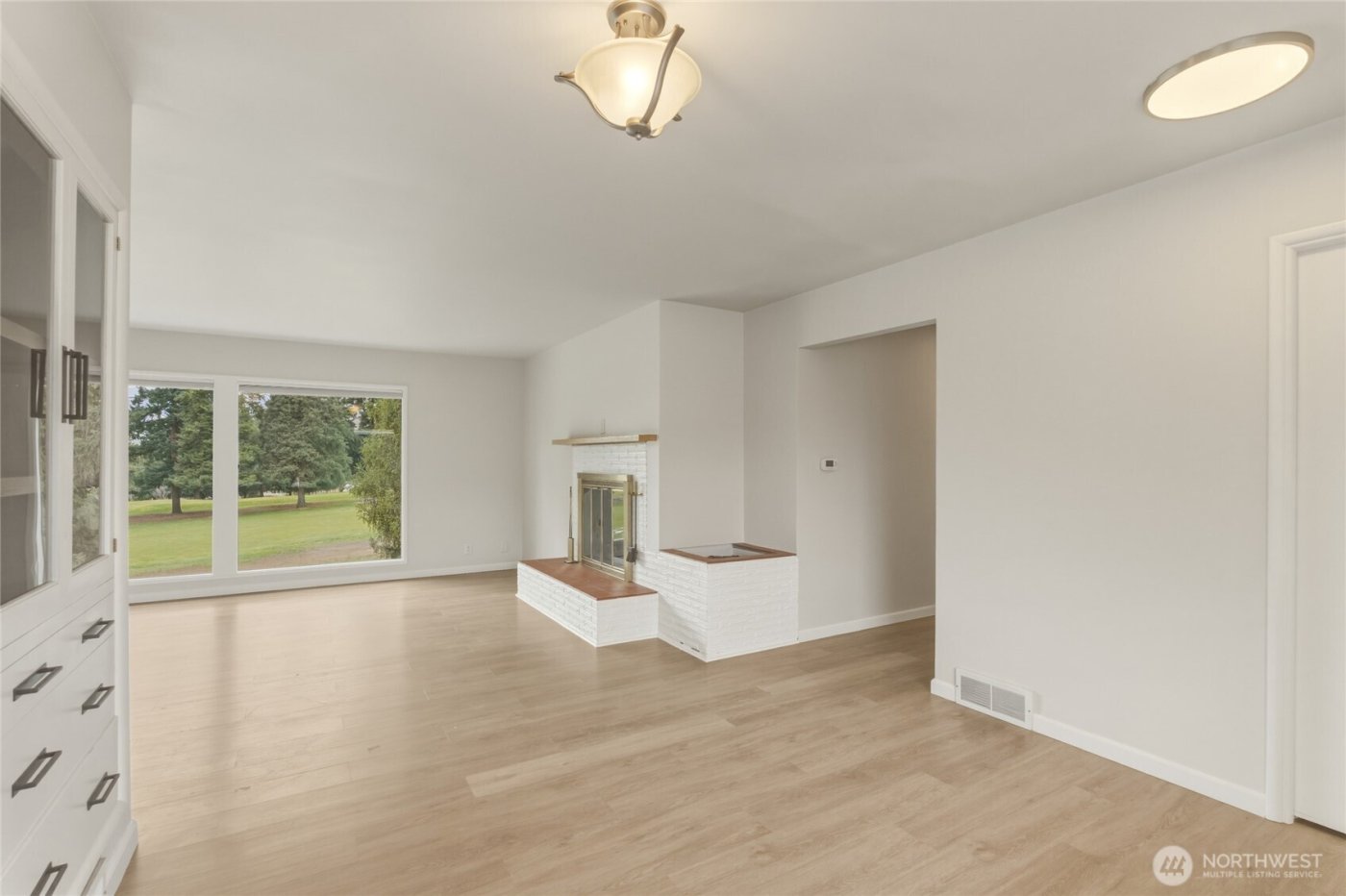 1530 Eastmont Avenue , East Wenatchee, WA 98802