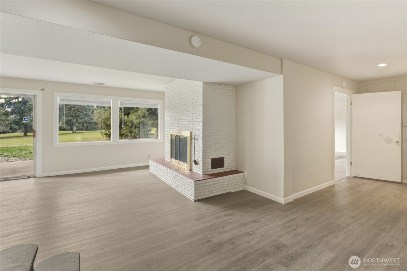 1530 Eastmont Avenue , East Wenatchee, WA 98802