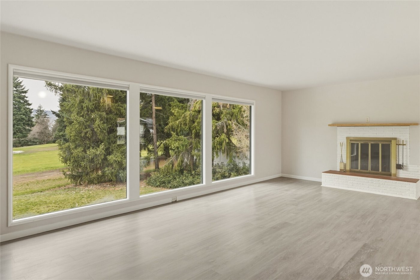 1530 Eastmont Avenue , East Wenatchee, WA 98802