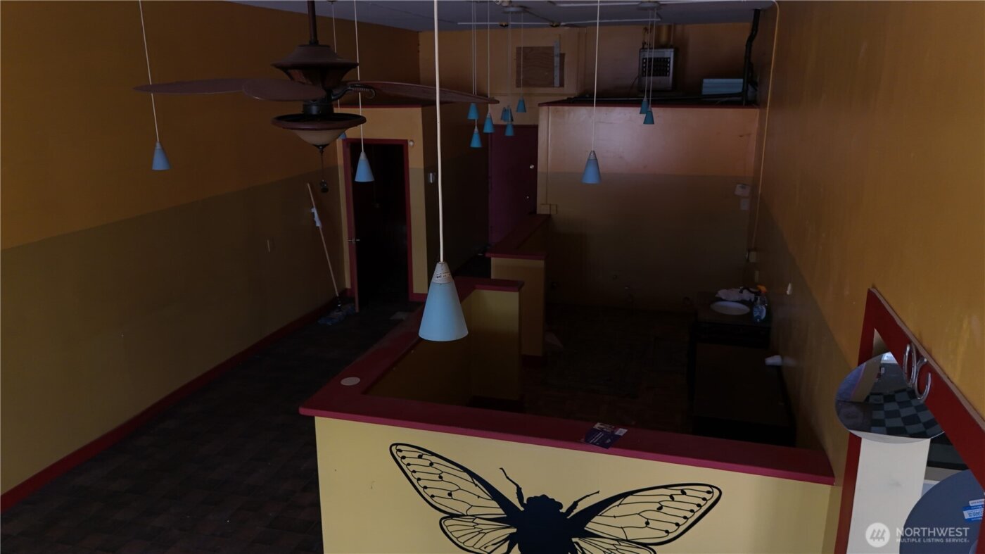 10311 Aurora Avenue N, Seattle, WA 98133