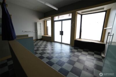 10311 Aurora Avenue N, Seattle, WA 98133 - Photo 5