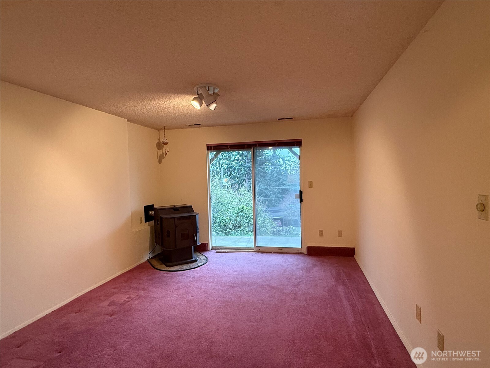 1256 Mount Baker Avenue , Camano Island, WA 98282