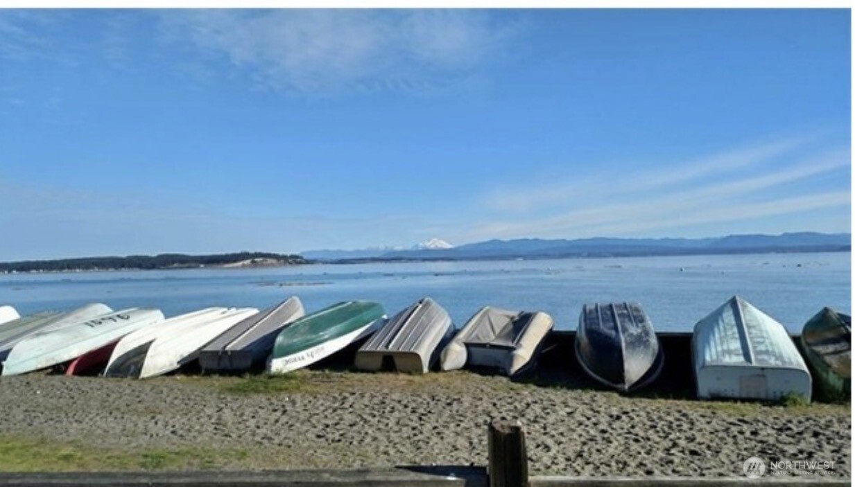 1256 Mount Baker Avenue , Camano Island, WA 98282