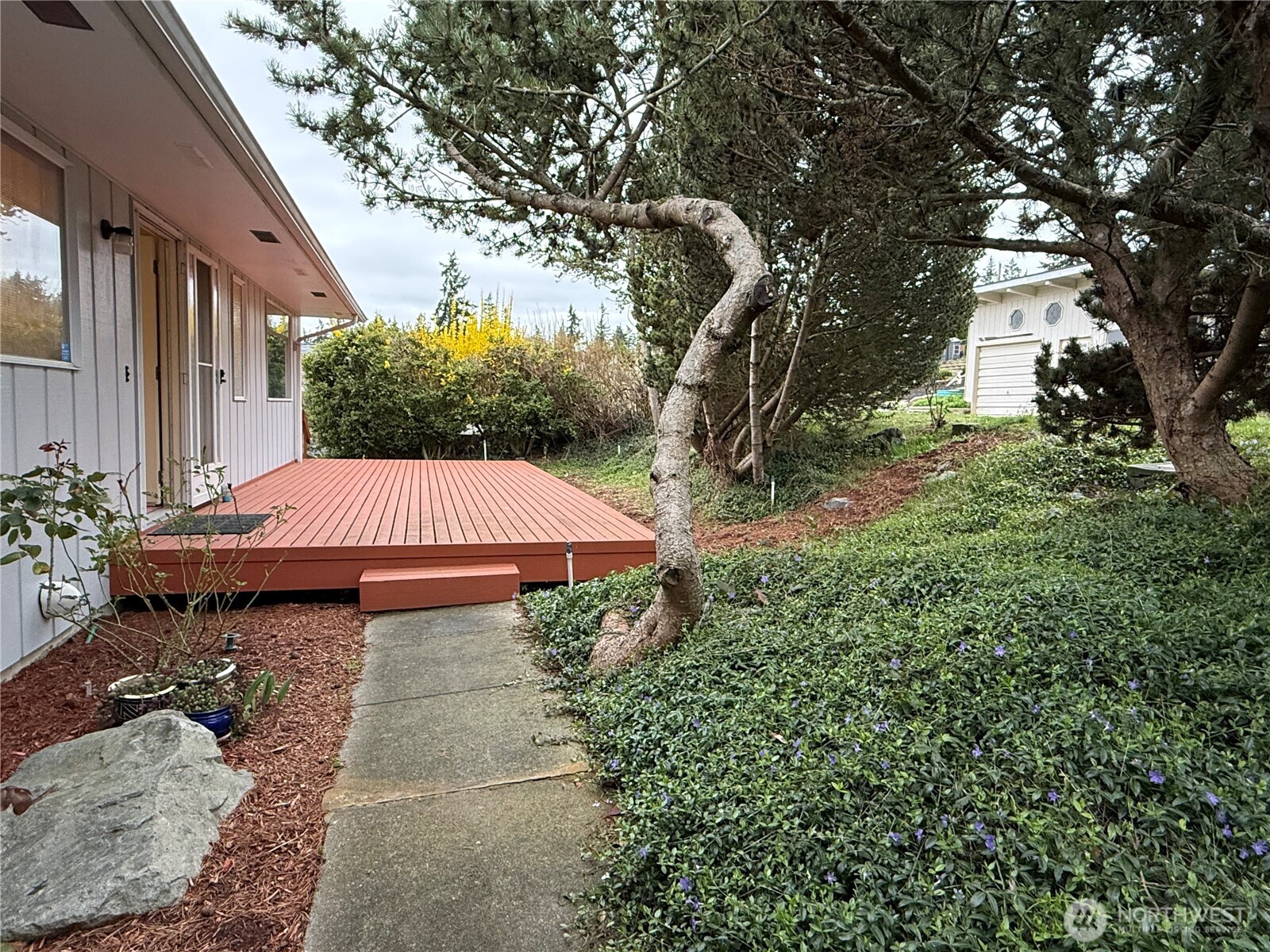 1256 Mount Baker Avenue , Camano Island, WA 98282