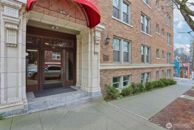505 E Denny Way #301, Seattle, WA 98122 - Photo 2