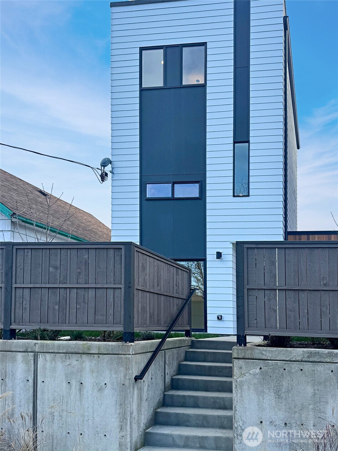 4215 S Findlay Street , Seattle, WA 98118