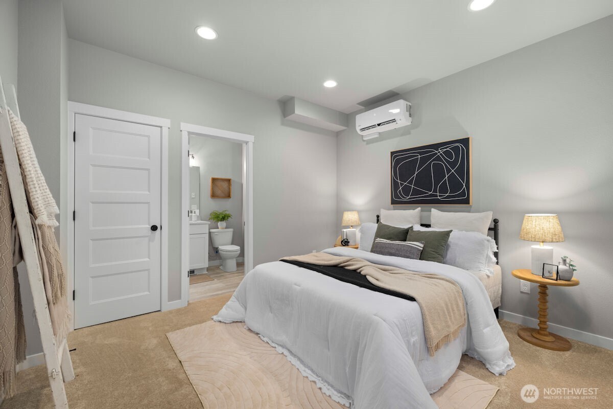 7879 S 132 Street , Seattle, WA 98178