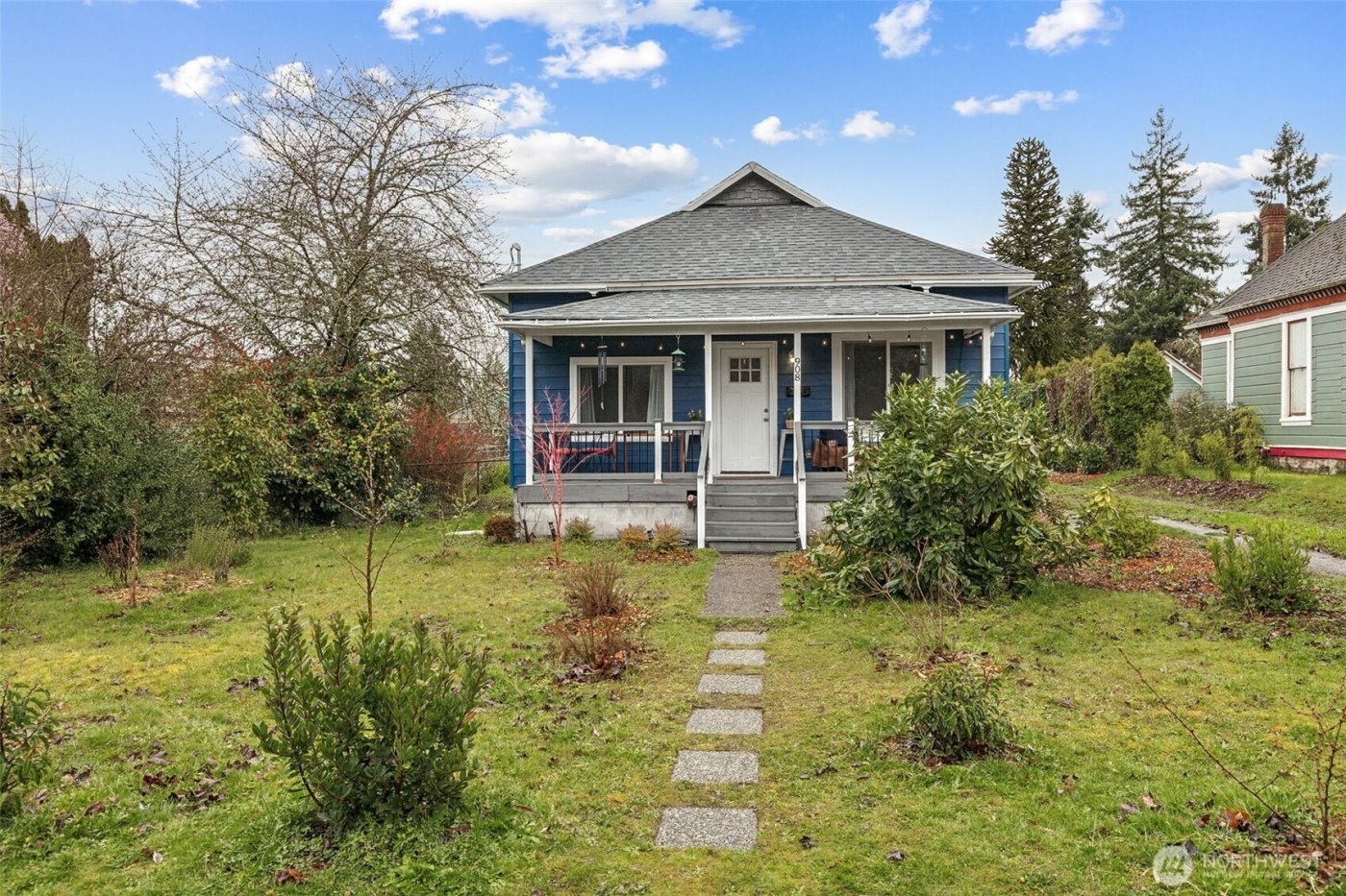 908 Tullis Street NE, Olympia, WA 98506