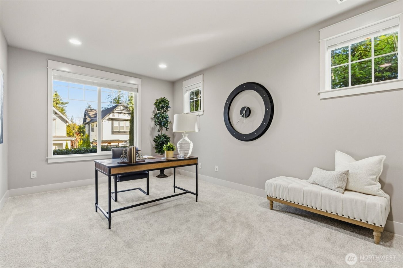 14003 NE 6th Place , Bellevue, WA 98007-4404