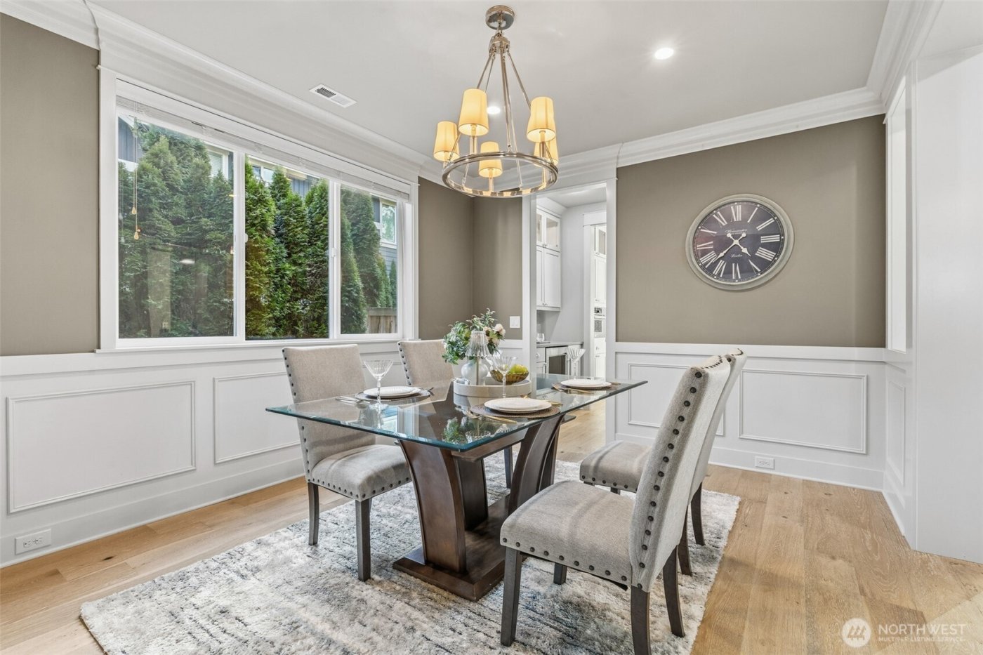 14003 NE 6th Place , Bellevue, WA 98007-4404