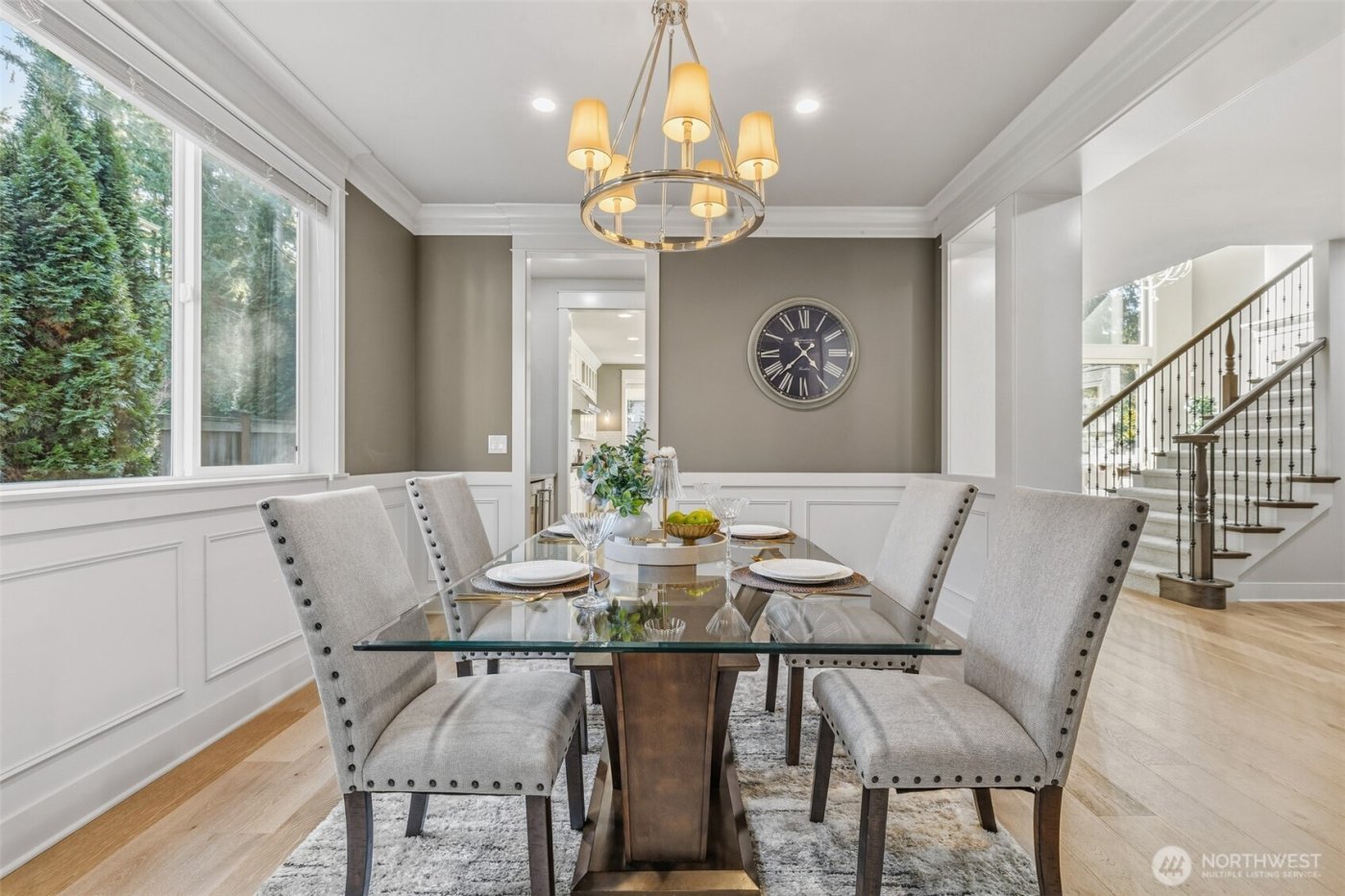 14003 NE 6th Place , Bellevue, WA 98007-4404