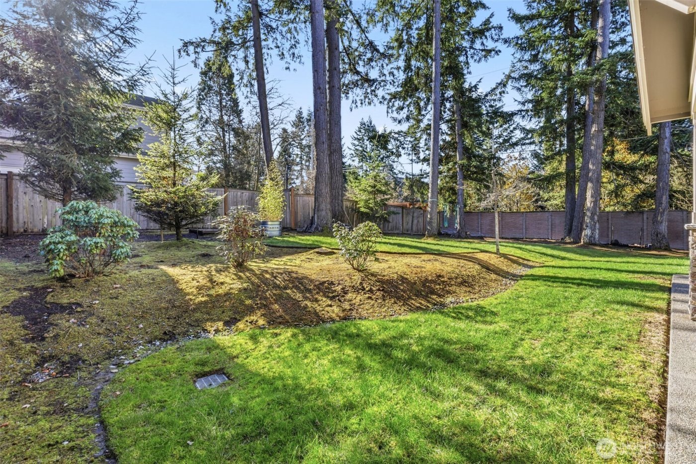 14003 NE 6th Place , Bellevue, WA 98007-4404