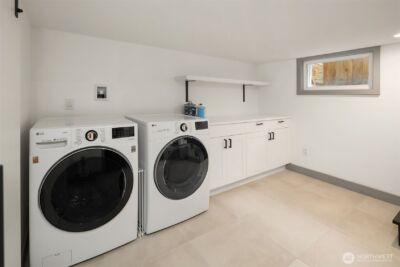 2009 E John Street , Seattle, WA 98112 - Photo 25