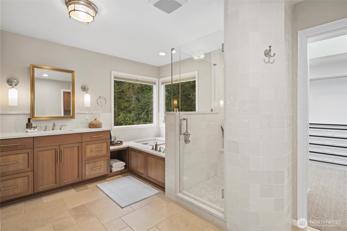 13543 160th Avenue NE, Redmond, WA 98052-1762