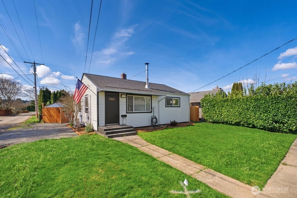 720 9th Street SW, Puyallup, WA 98371