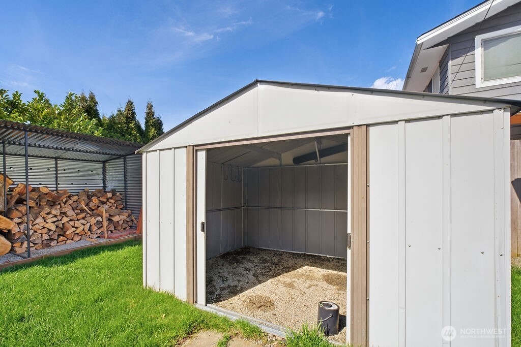 720 9th Street SW, Puyallup, WA 98371