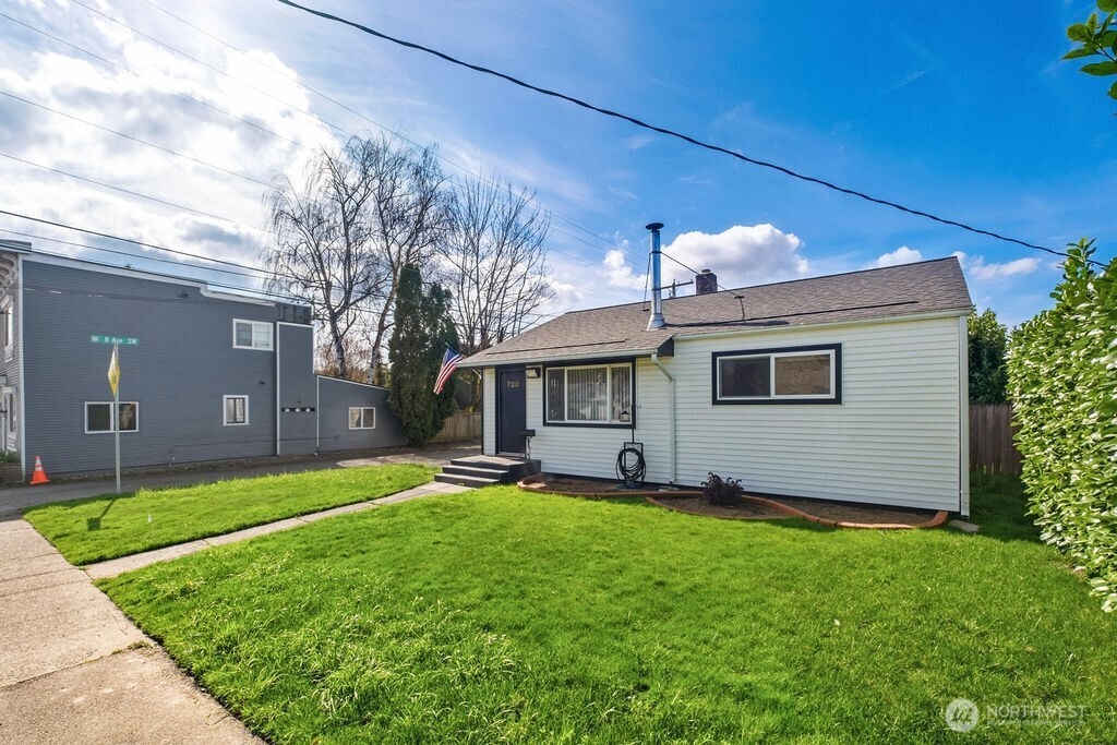 720 9th Street SW, Puyallup, WA 98371