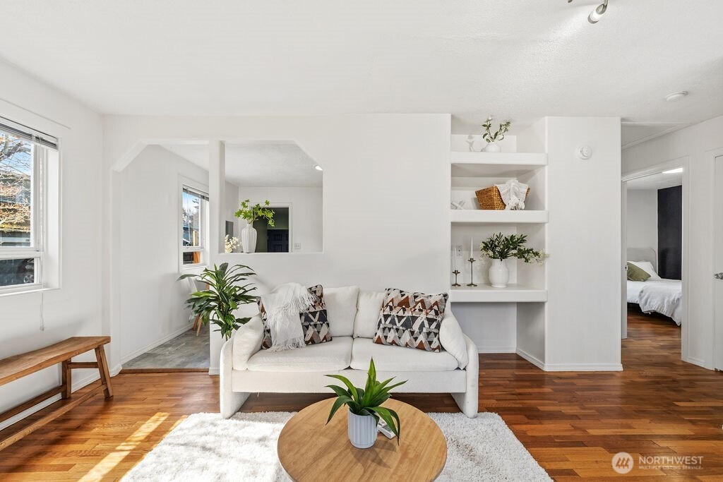 720 9th Street SW, Puyallup, WA 98371