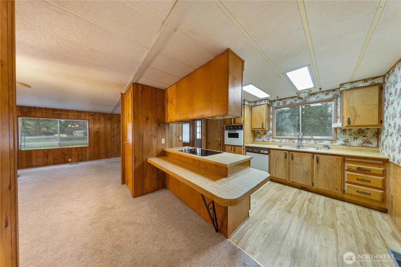 802 Hazzle Court , Coupeville, WA 98239-9596