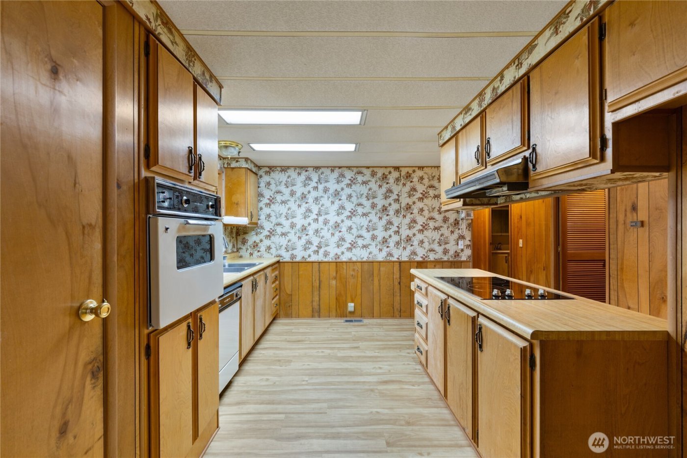 802 Hazzle Court , Coupeville, WA 98239-9596