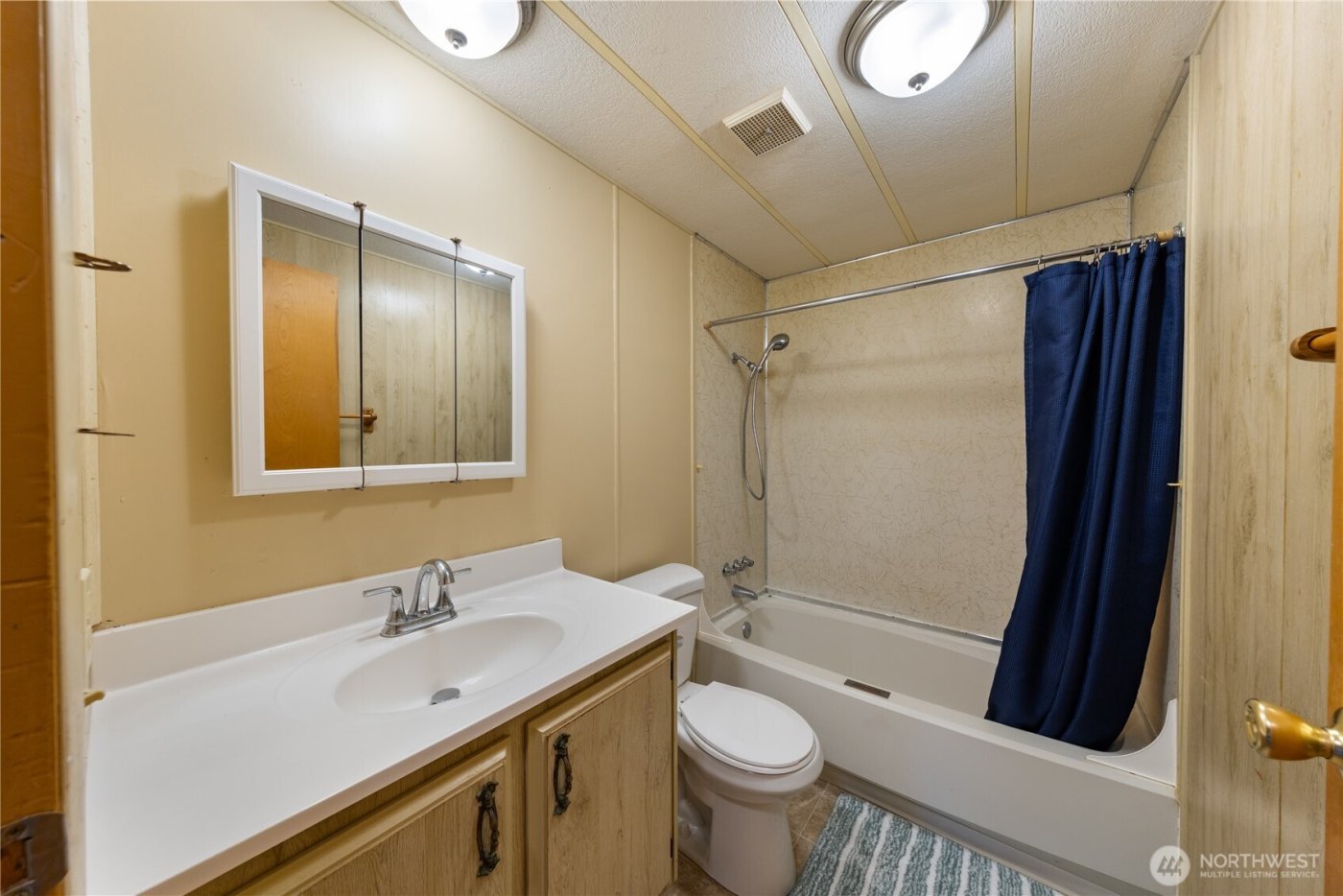 802 Hazzle Court , Coupeville, WA 98239-9596