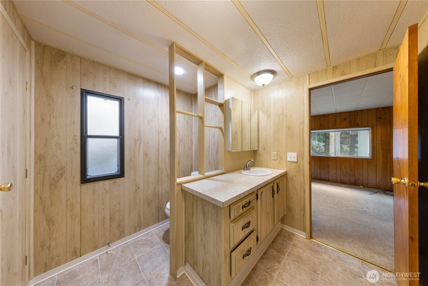 802 Hazzle Court , Coupeville, WA 98239-9596