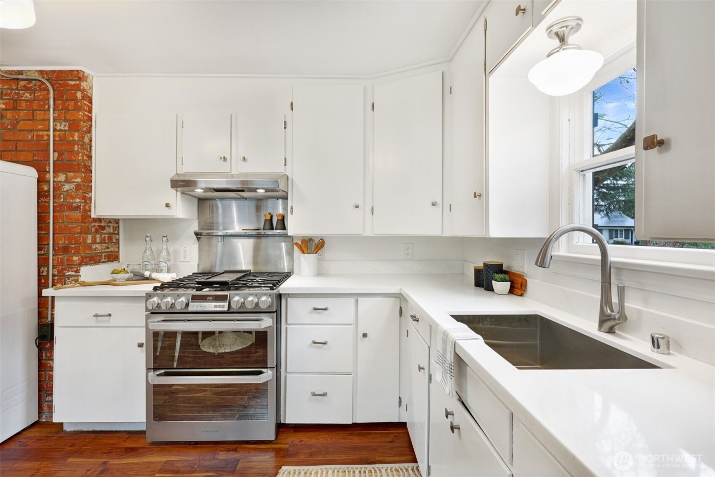 11605 Meridian Avenue N, Seattle, WA 98133