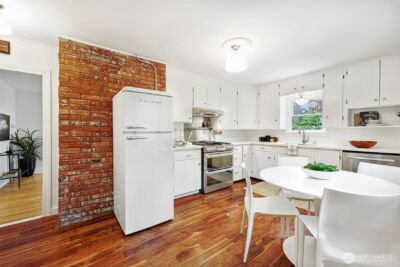 11605 Meridian Avenue N, Seattle, WA 98133 - Photo 12