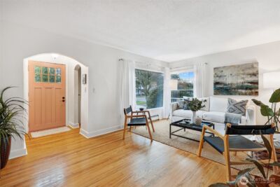 11605 Meridian Avenue N, Seattle, WA 98133 - Photo 2