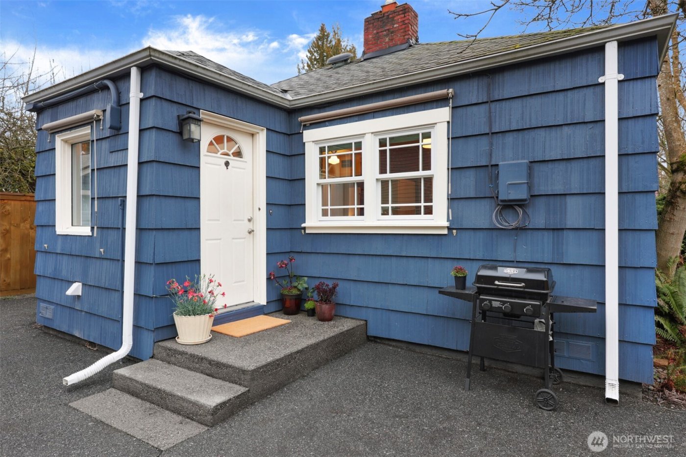 11605 Meridian Avenue N, Seattle, WA 98133