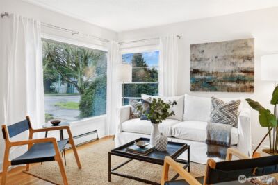 11605 Meridian Avenue N, Seattle, WA 98133 - Photo 4