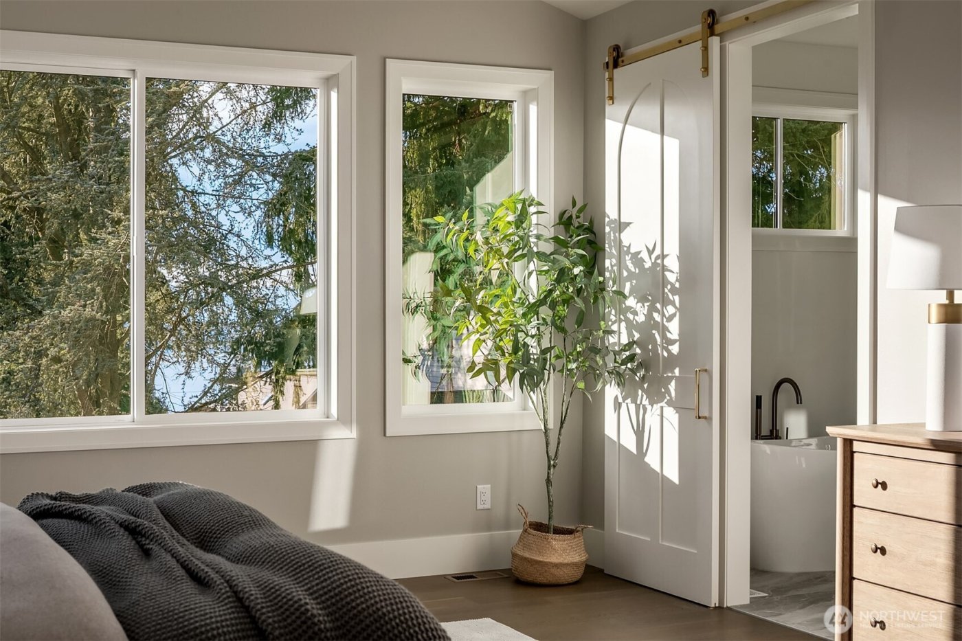 5117 107th Lane NE, Kirkland, WA 98033