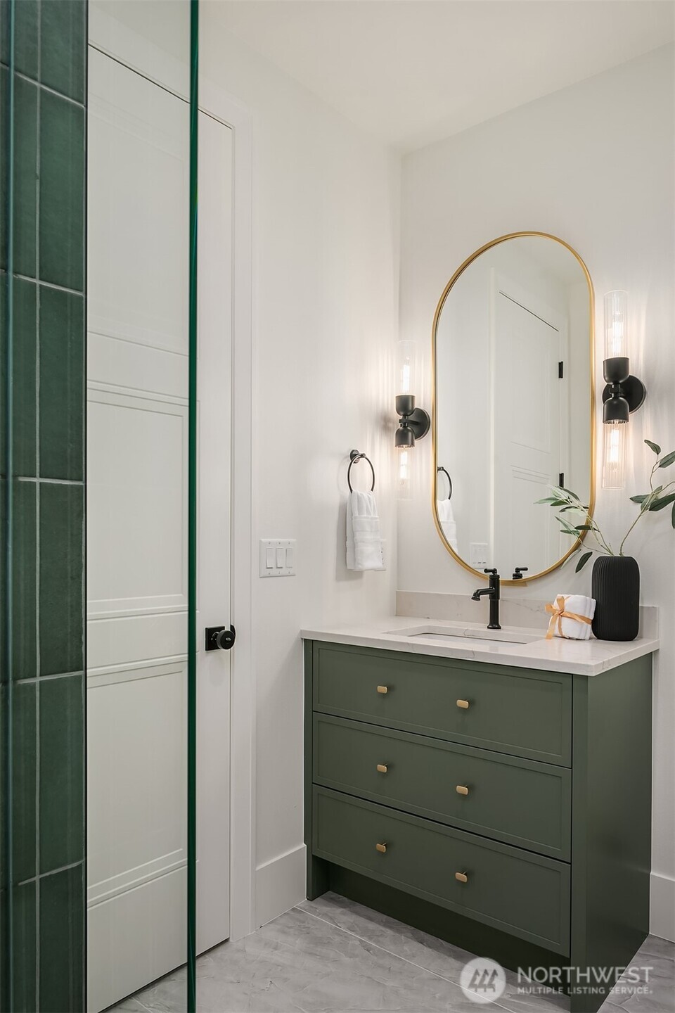 5117 107th Lane NE, Kirkland, WA 98033