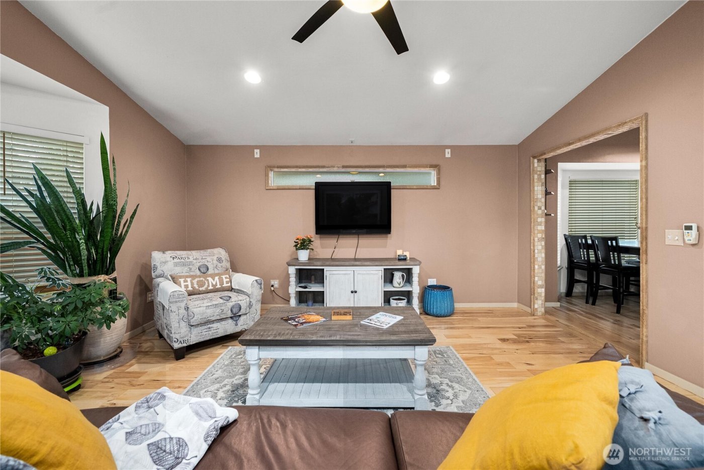 21621 SE 238th Street , Maple Valley, WA 98038-8565