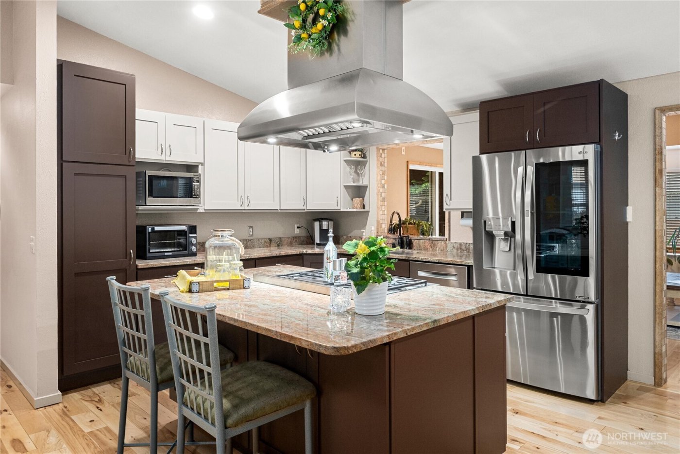 21621 SE 238th Street , Maple Valley, WA 98038-8565